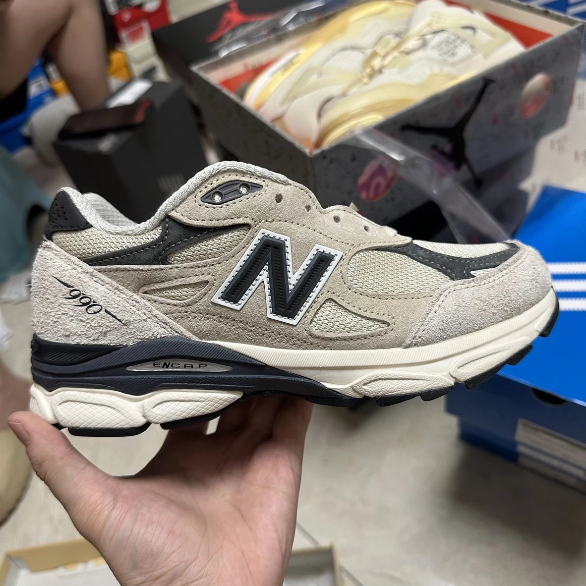 OG batch NB 990 V3 beige