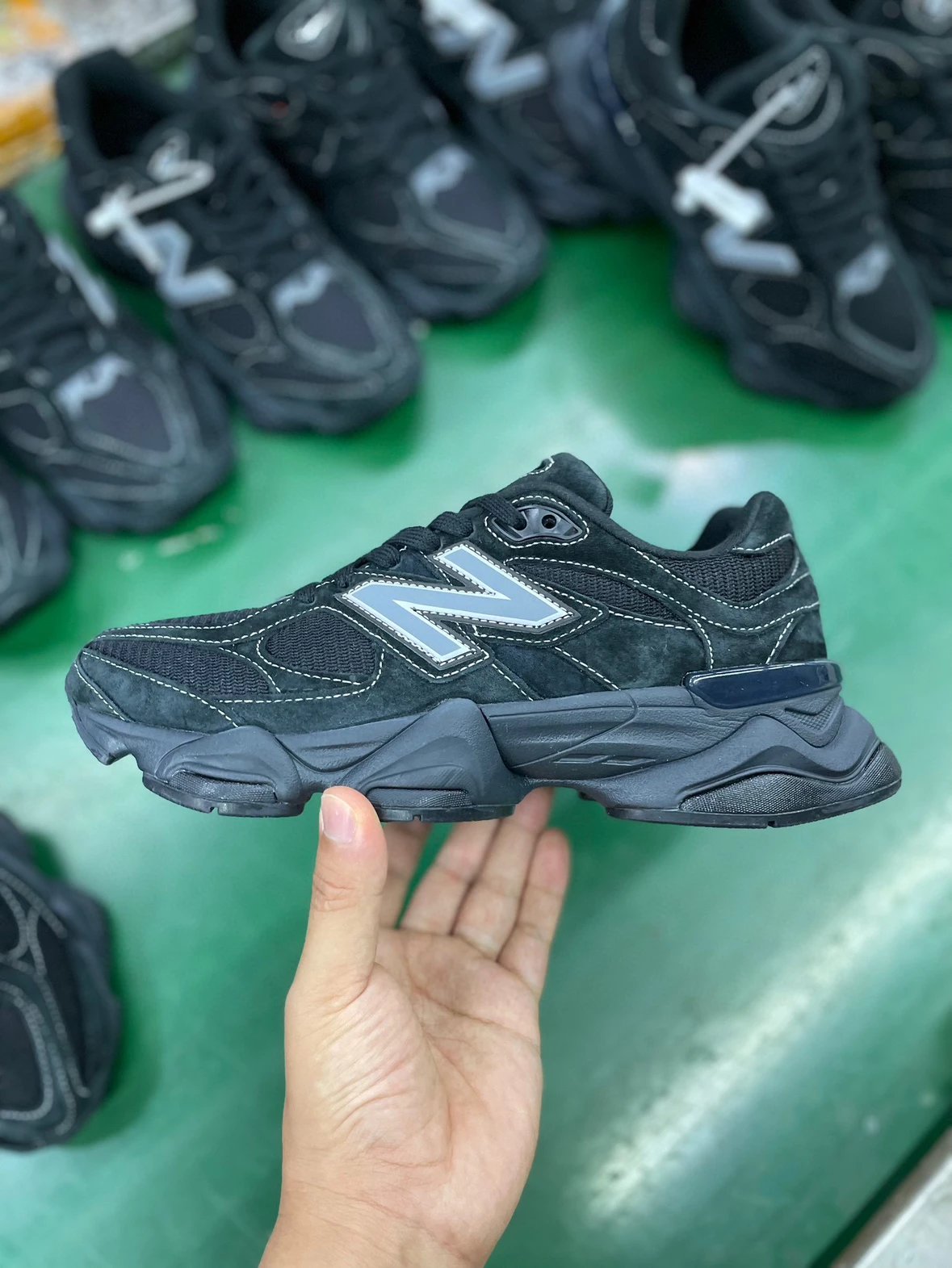 Top Nb9060 BPM Suede Black