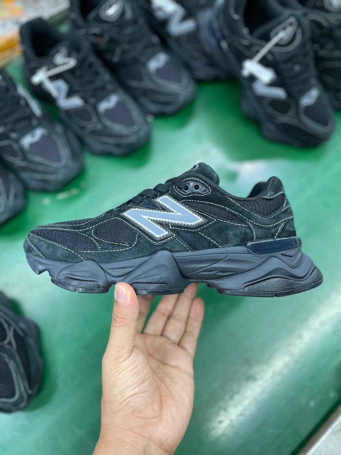 Top NB 9060 BPM Suede Black