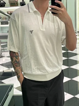 thumbnail for Summer finishing pieces 59 mulberry silk 41 cotton 18 stitches of ultimate craftsmanship Seagull collar design Color-blocked neckline shows the luxury of old money