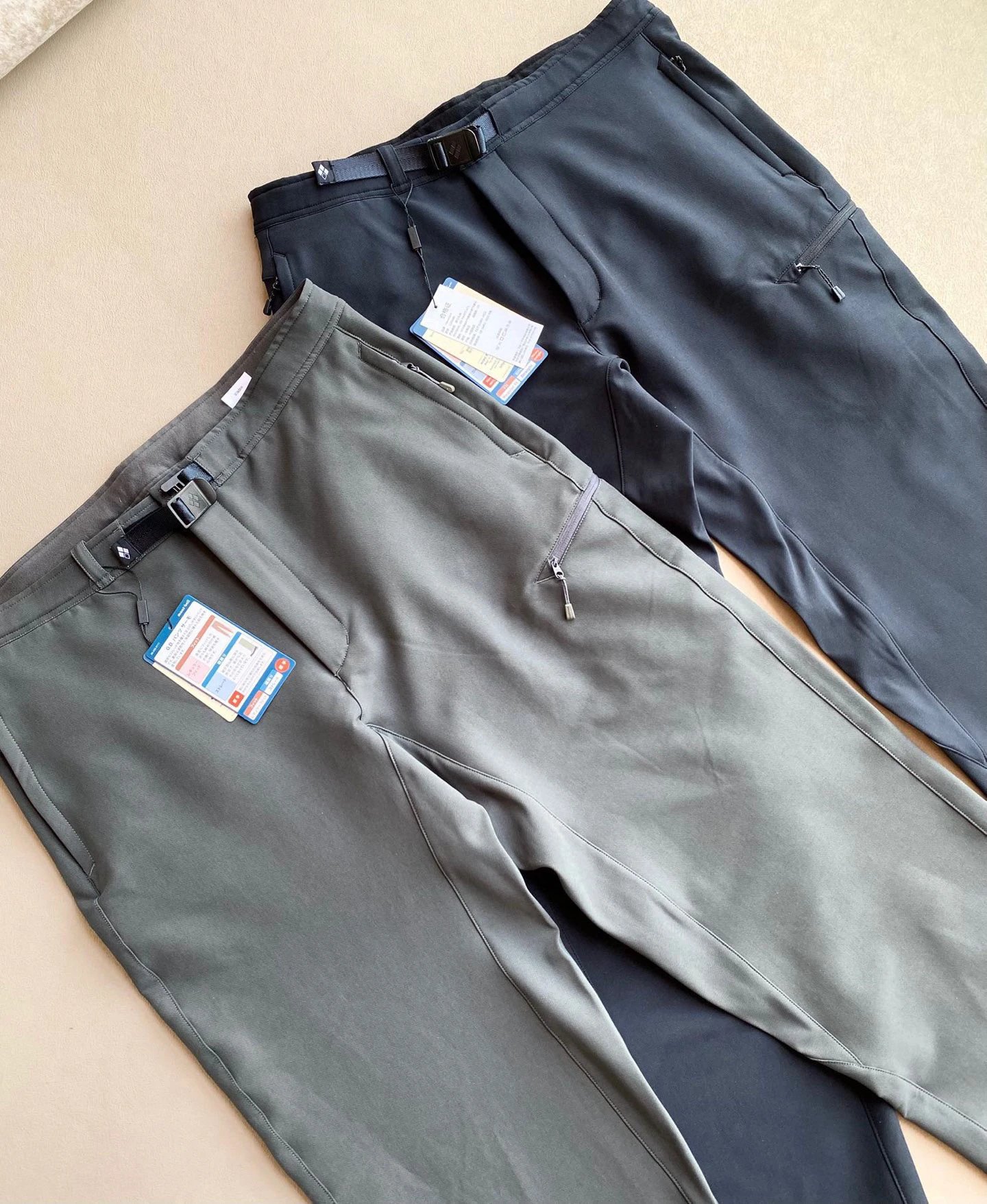 New Autumn/Winter Montbell Outdoor Warm Stretch Comfortable OD Men's Pants Thickened Fleece-Lined Casual Pants High-Stretch Ripstop Nylon Fabric Water-Repellent Surface Finish Handles Rain and Snow with Ease