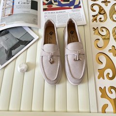 【 SF Express in stock 】 Autumn and winter new LP tassel lock buckle cow suede loafers for women, flat bottomed and lazy shoes, versatile single shoes, soft soled bean shoes for couples, casual leather bag toe half slippers for men and women