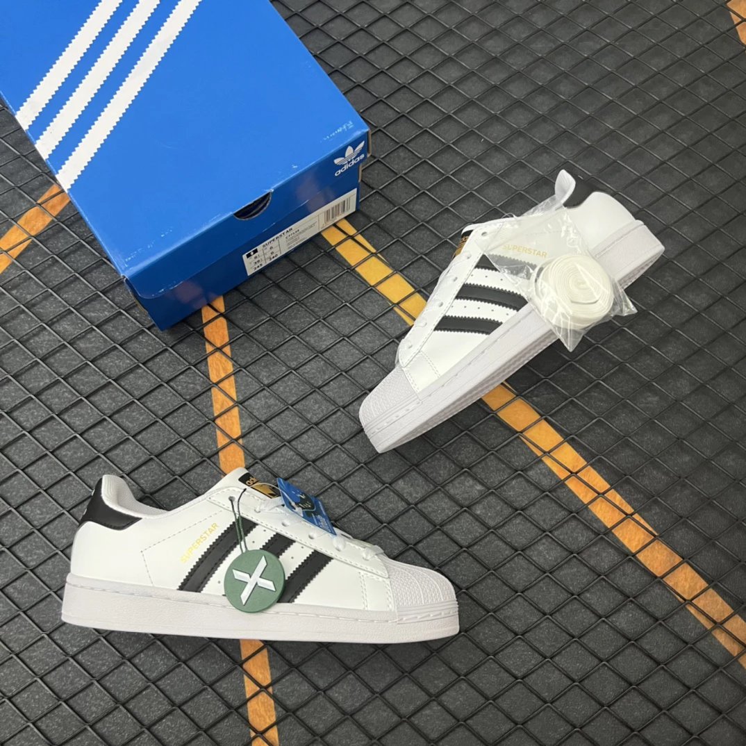 「粤」广货 阿迪达斯Adidas originals Superstar J White 金标贝壳头 码数36-45 售价12包邮 配送stock x 全套加绿叉外包装箱 发票 卡片 广东物流高品质