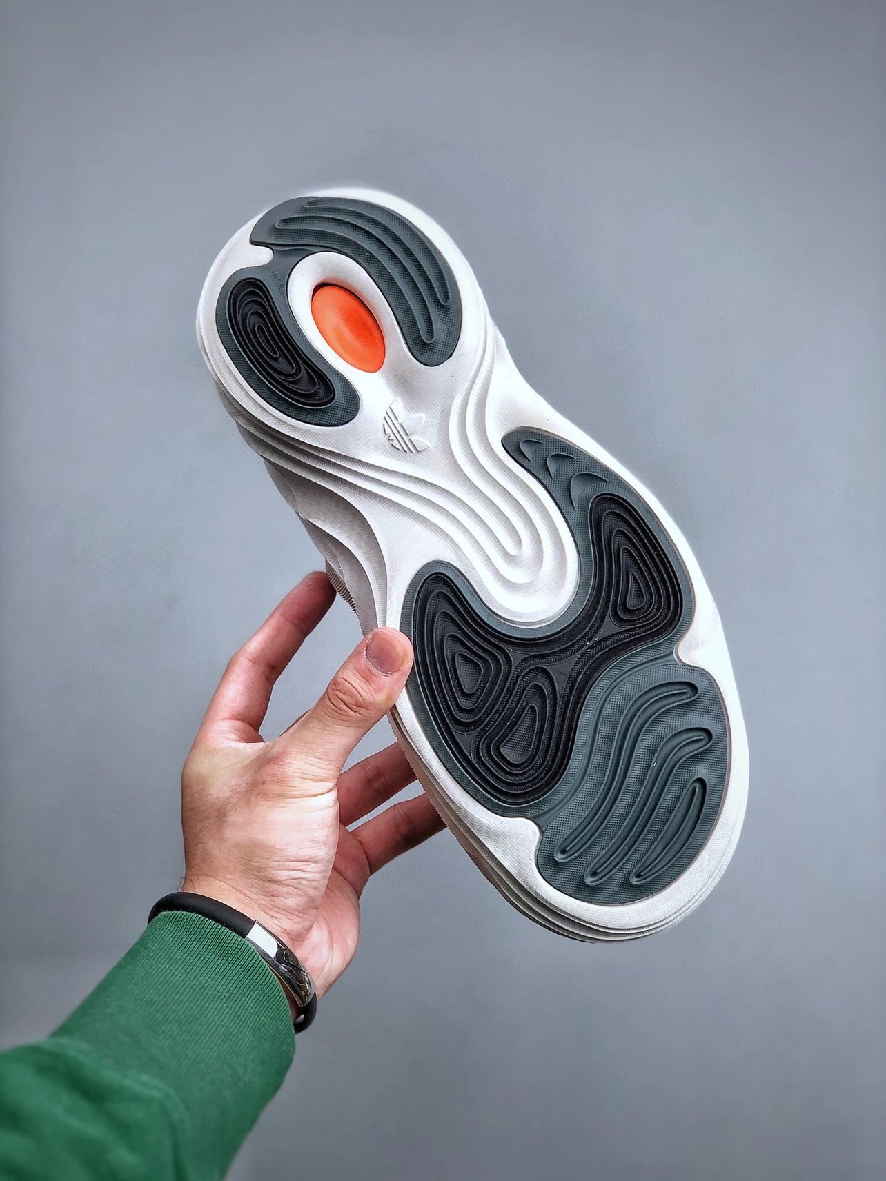 As Hole Sneakers 12