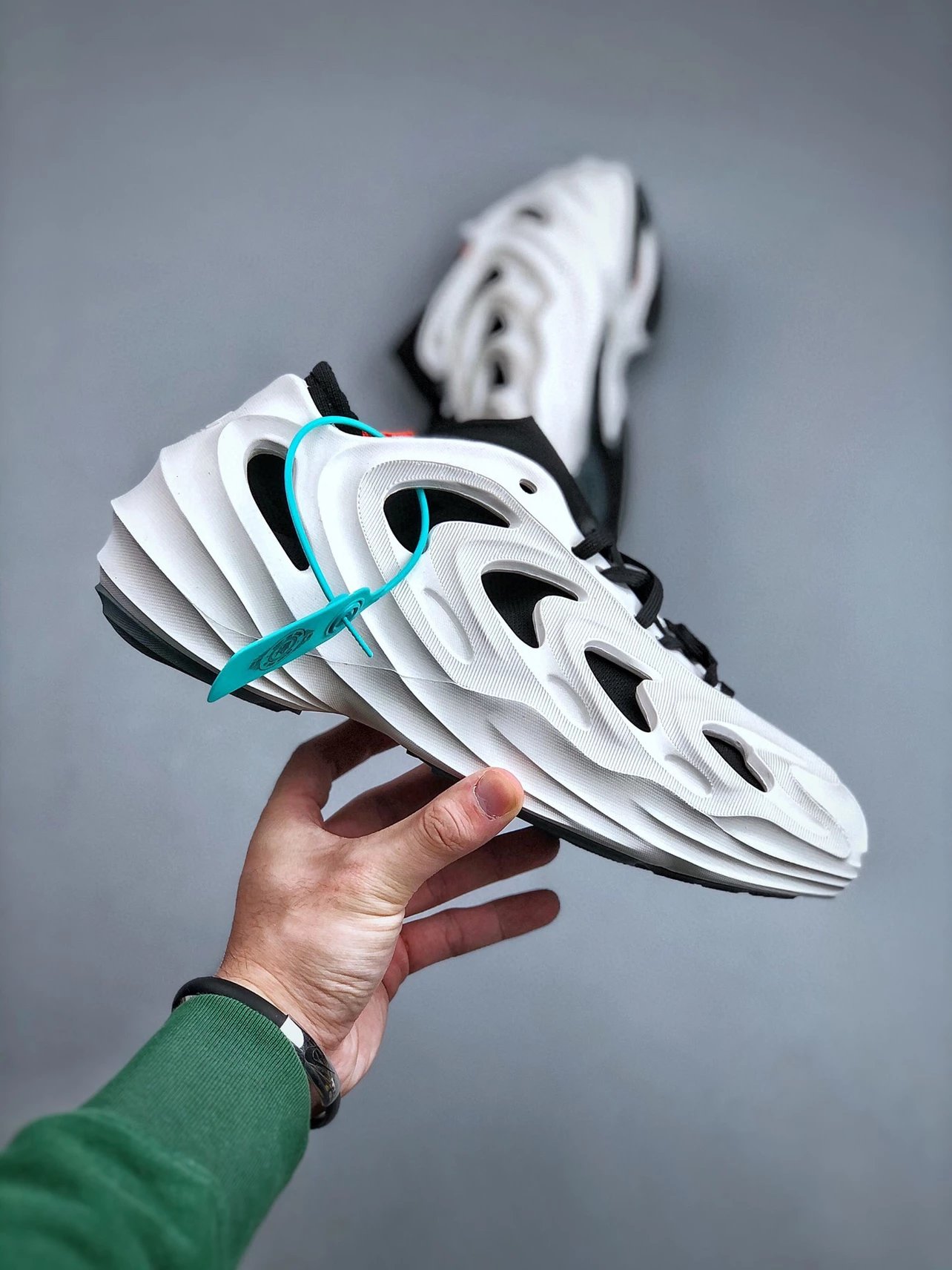 As Hole Sneakers 8