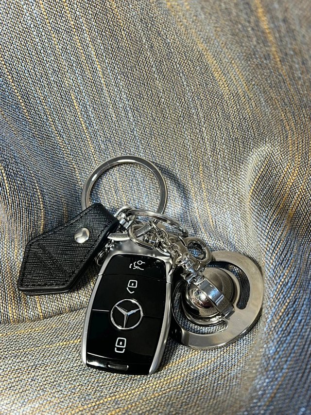 Vivienne Westwood Keychain: seller detail photo 7