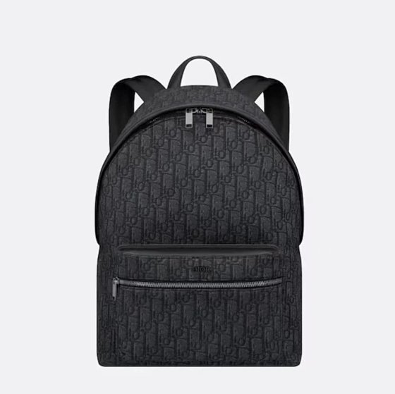 CD Dior Oblique Backpack, Anshan Top Batch. Compared with numerous sellers, same quality but 50-60 cheaper than other shops. Satisfaction guaranteed. Latest batch.