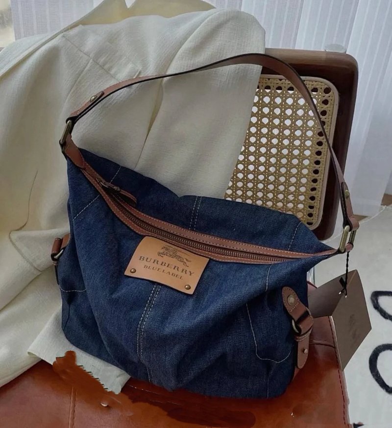 Tote bag from Yin Kuang's Shop