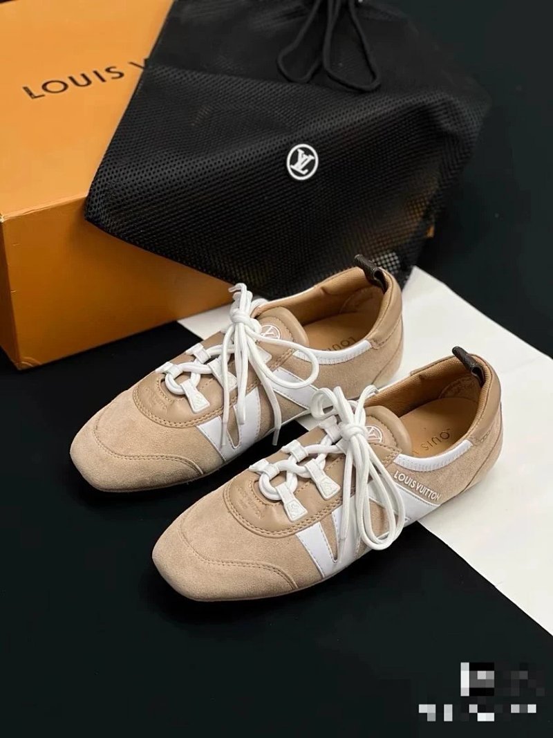 Sneakers from A1
