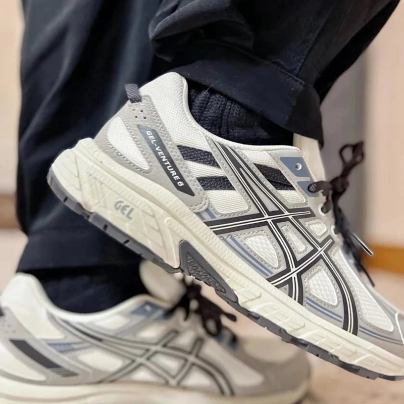 Asics Gel- Venture 6