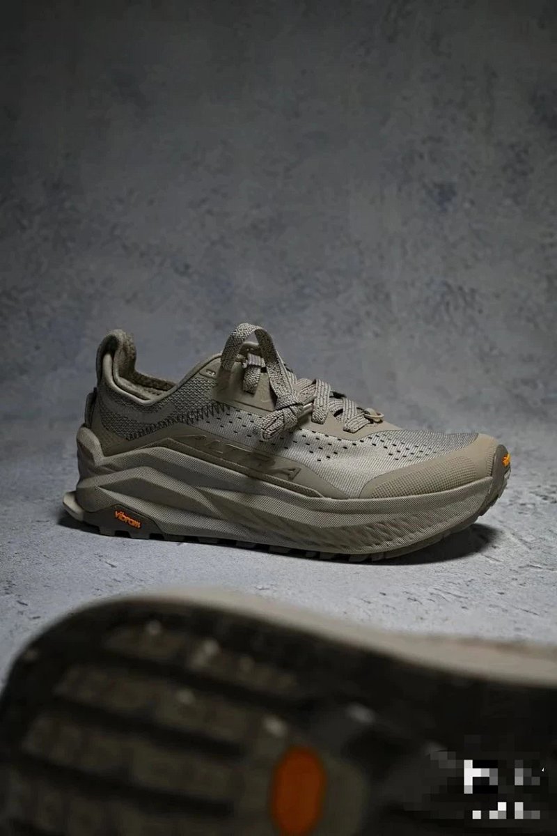 Altra Olympus 6