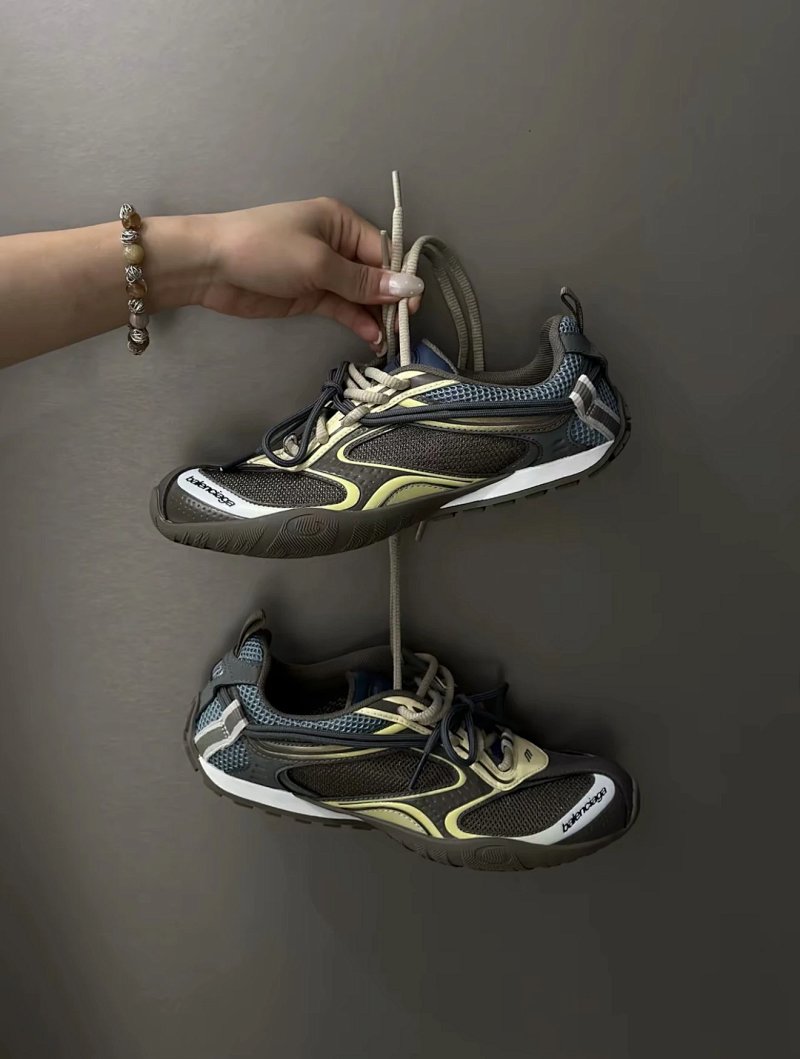 FG Balenciaga Radar