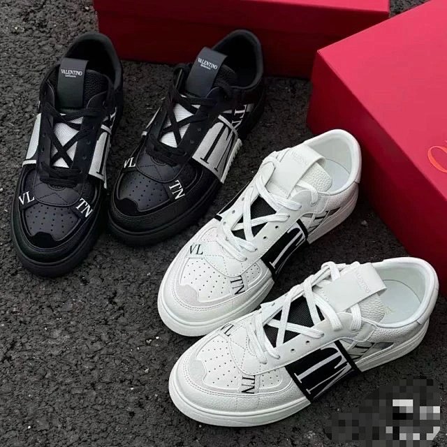 Valentino Valentine VL7N