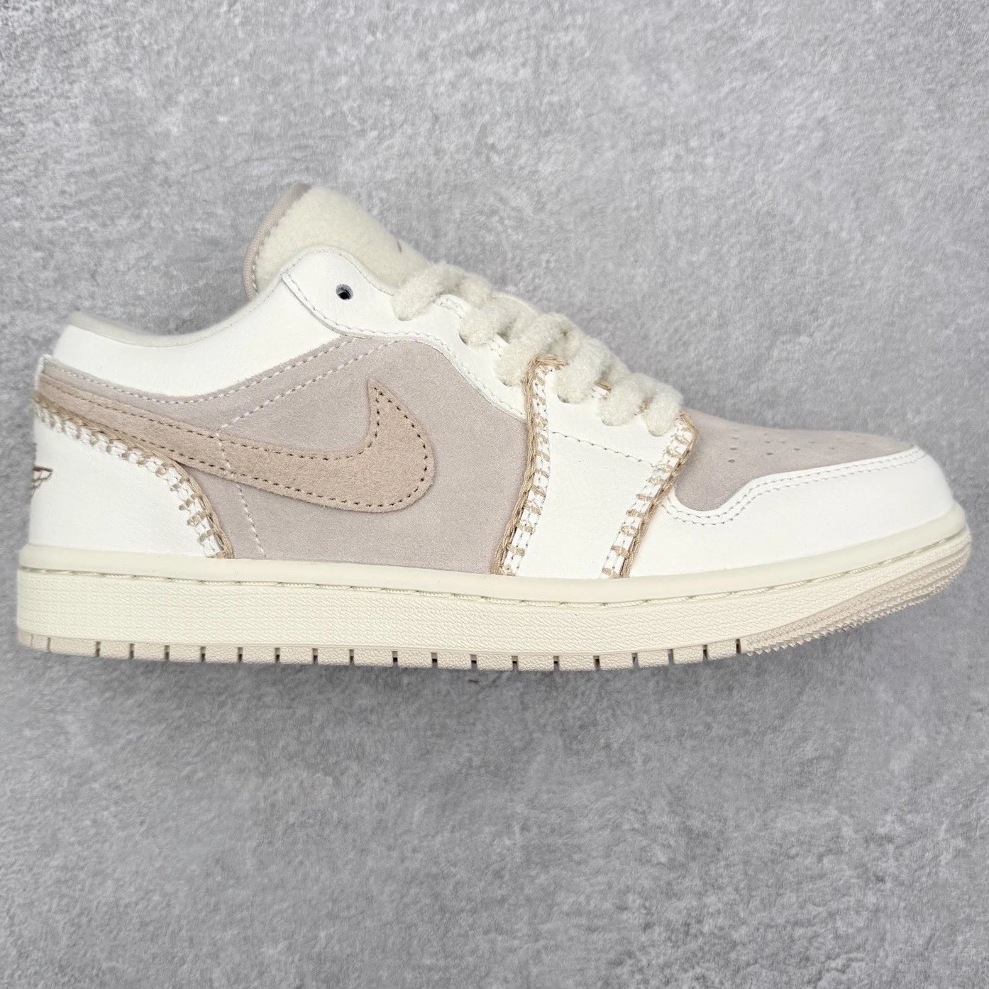 Jordan 1 Low SE Craft Pale Ivory FQ3055-100