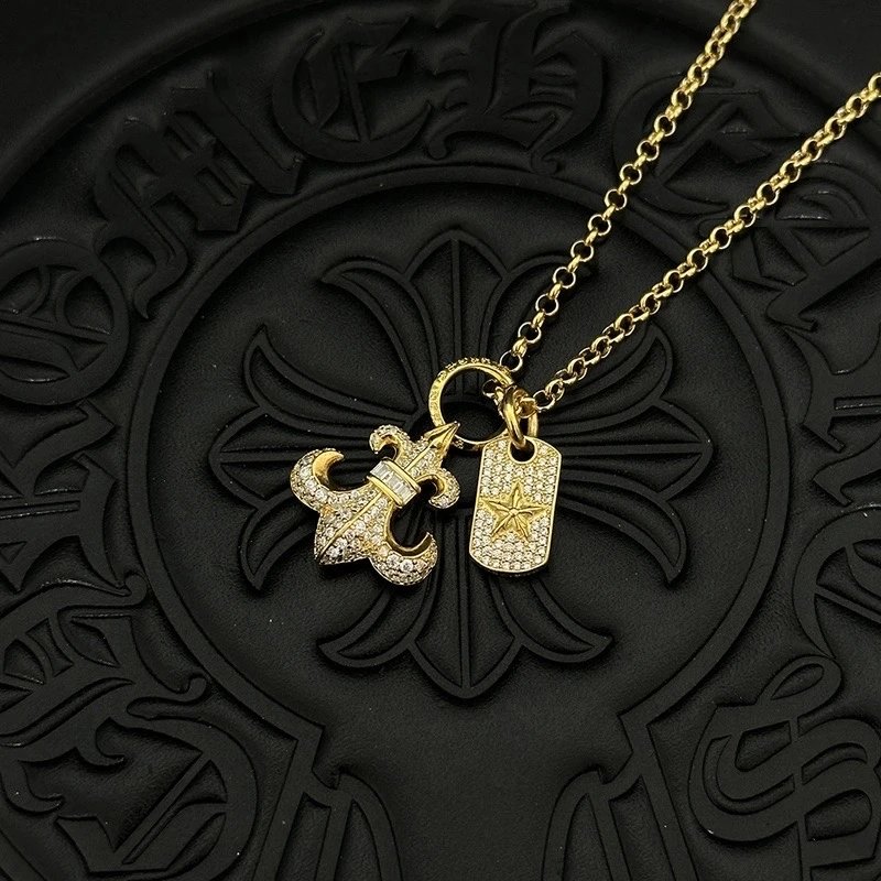 Scout Flower with Diamond Gold