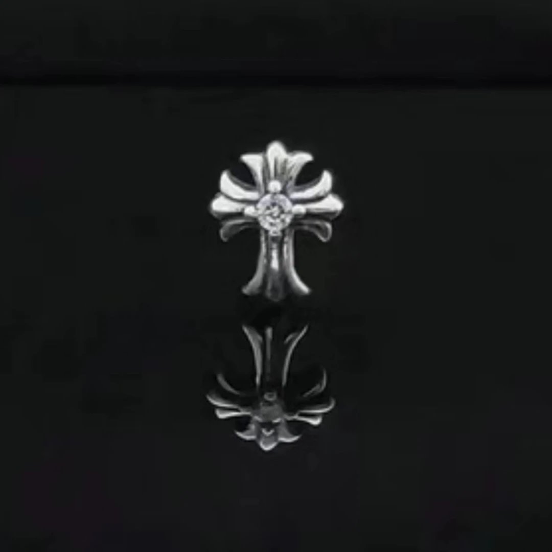 Cross with diamonds