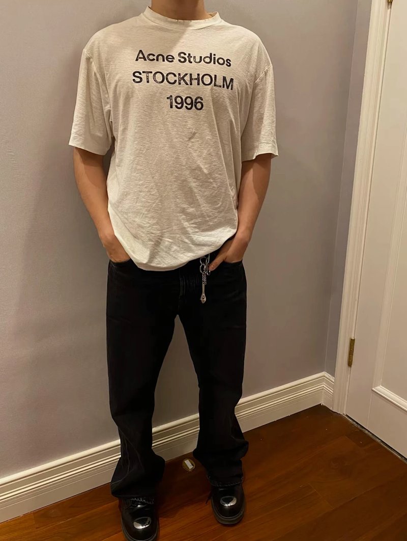 Tee from Ture