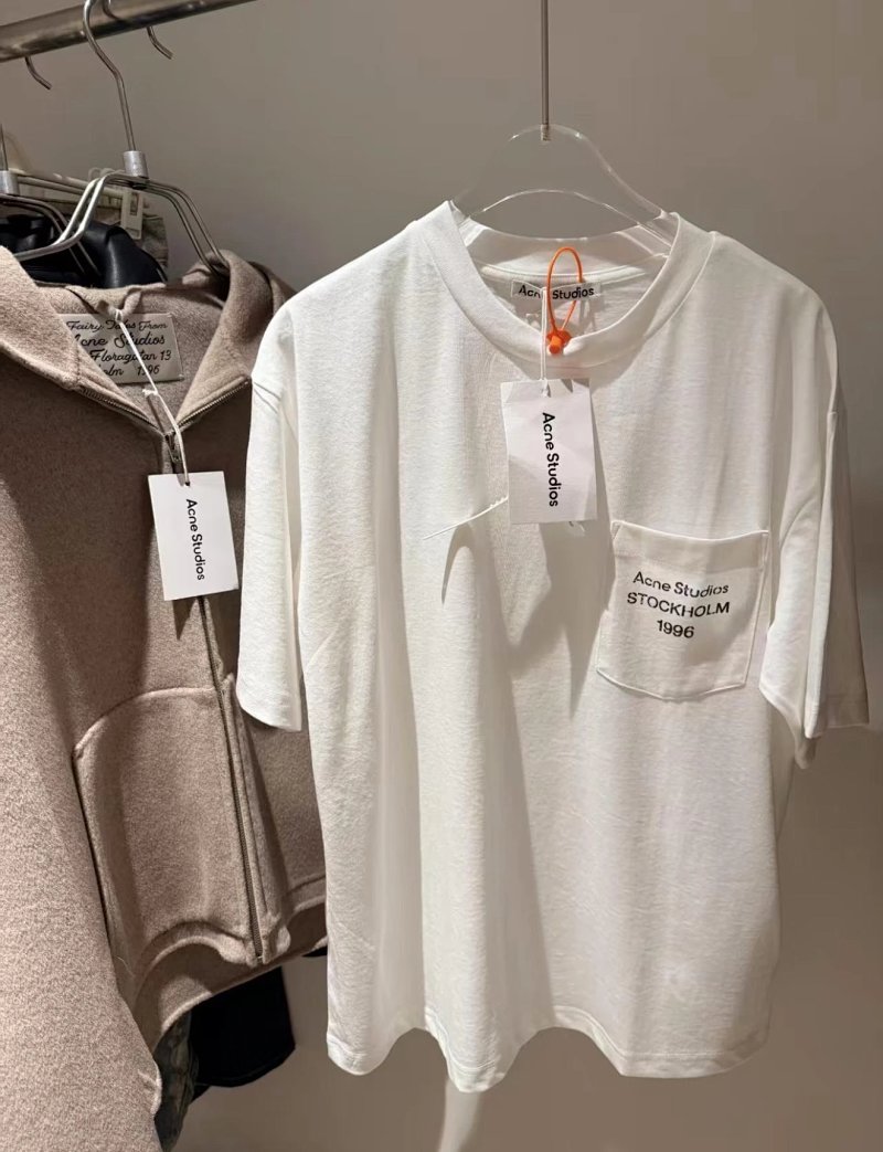 Tee from Ture