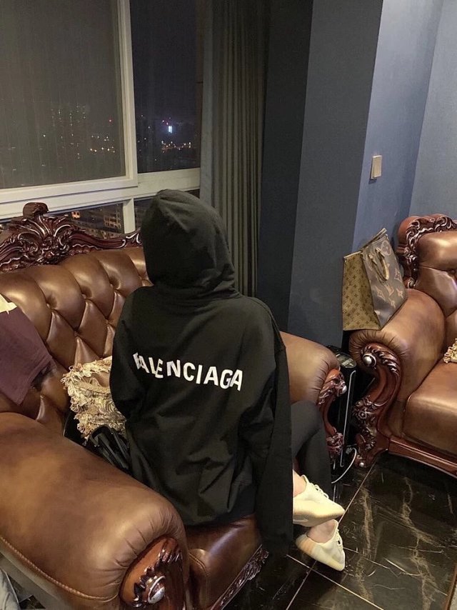 Budget Balenciaga Hoodie: seller detail photo 9