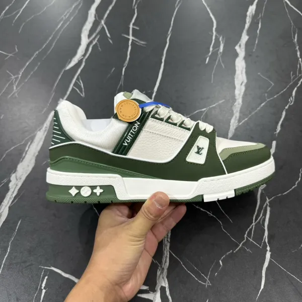 Louis Vuitton Trainer Low Sky Blue and White Sneakers - 31