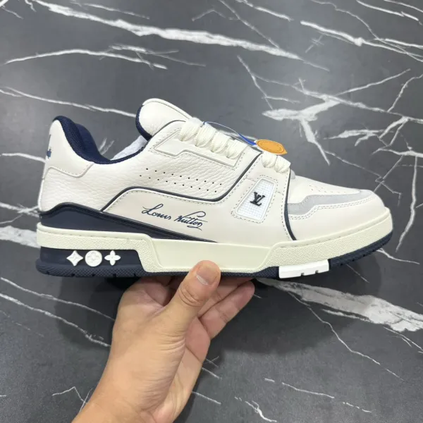 Louis Vuitton Trainer Low Sky Blue and White Sneakers - 9