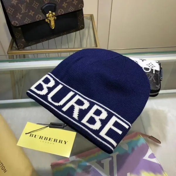 Louis Vuitton Damier Azur Beanie Blue - 12