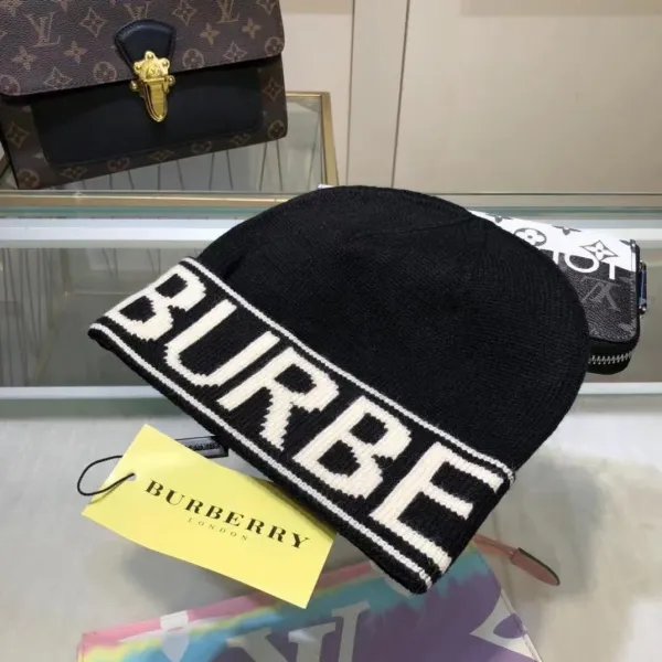 Louis Vuitton Damier Azur Beanie Blue - 10