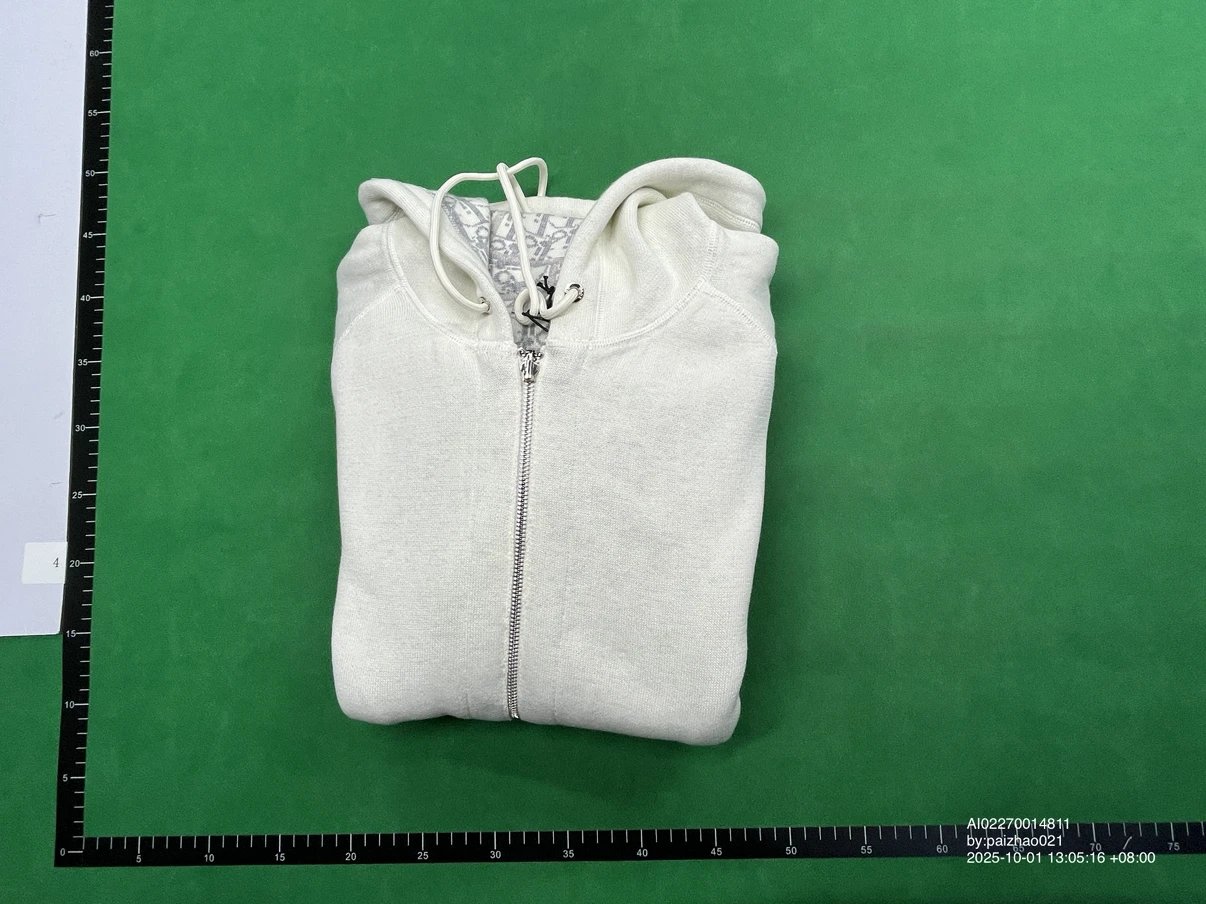 Reversible Hooded Knit Cardigan photo 7