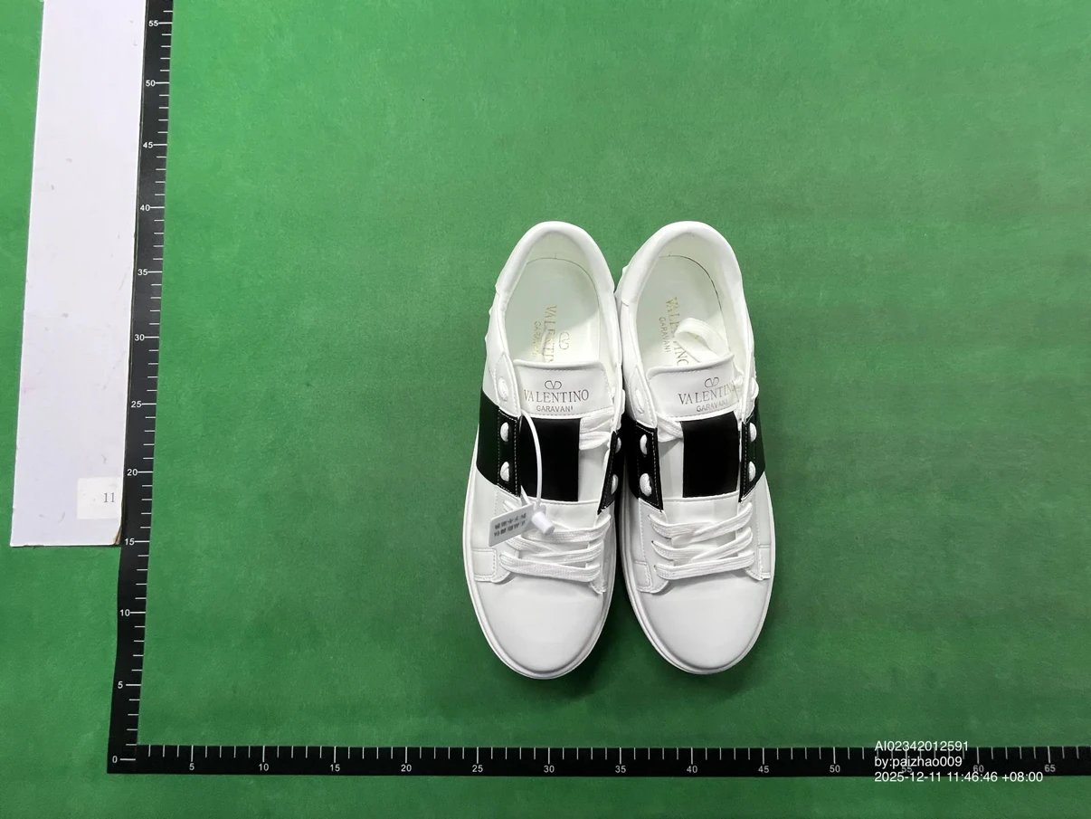 Fashion shoes 3