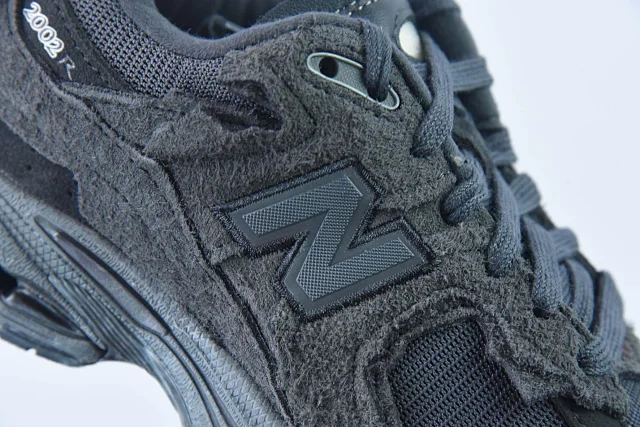 New Balance Sneakers 2002R product detail image 34