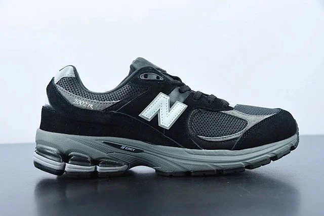 New Balance Sneakers 2002R product detail image 10