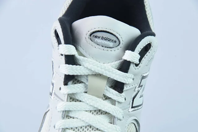 New Balance Sneakers 2002R product detail image 58