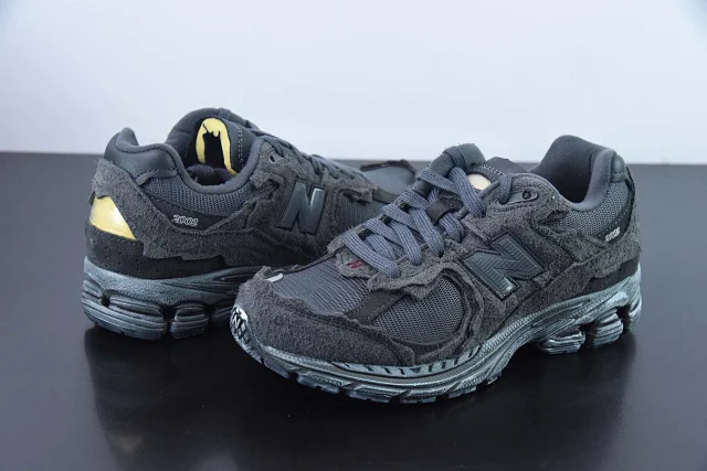 New Balance Sneakers 2002R product detail image 36