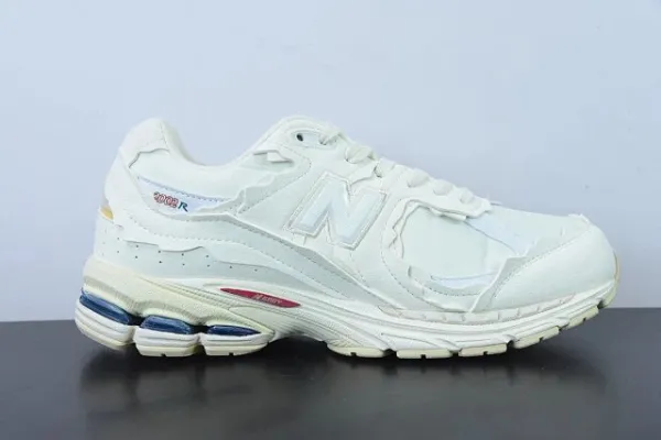 New Balance 2002R Beige Sneakers - 14