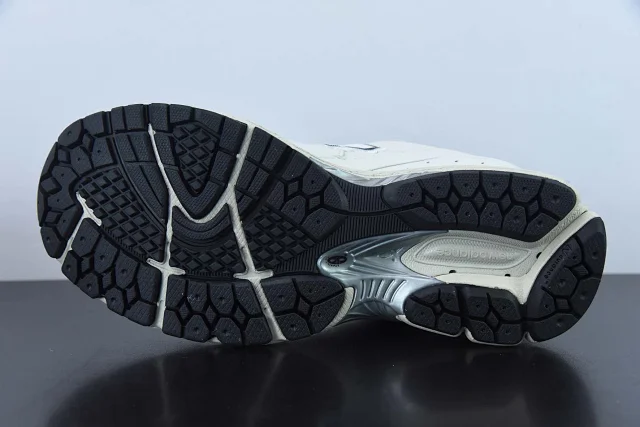 New Balance Sneakers 2002R product detail image 62