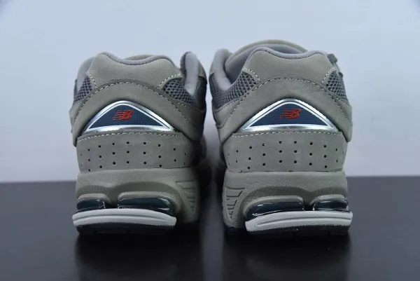 New Balance 2002R Beige Sneakers - 25