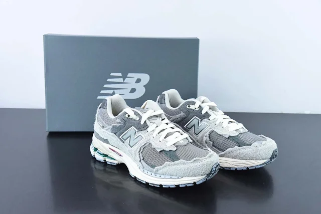 New Balance Sneakers 2002R product detail image 41