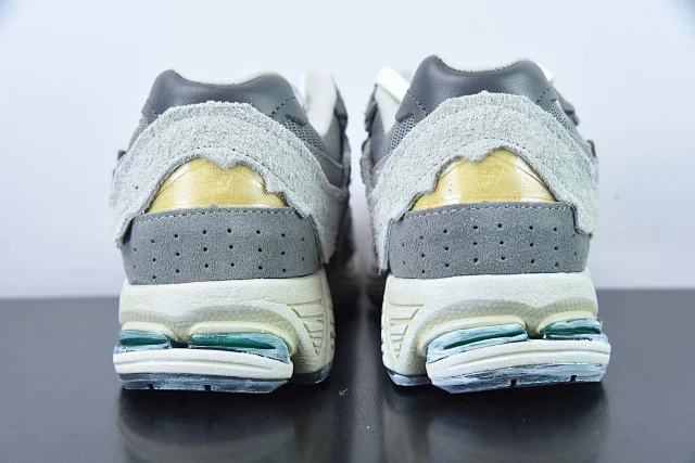 New Balance Sneakers 2002R product detail image 42