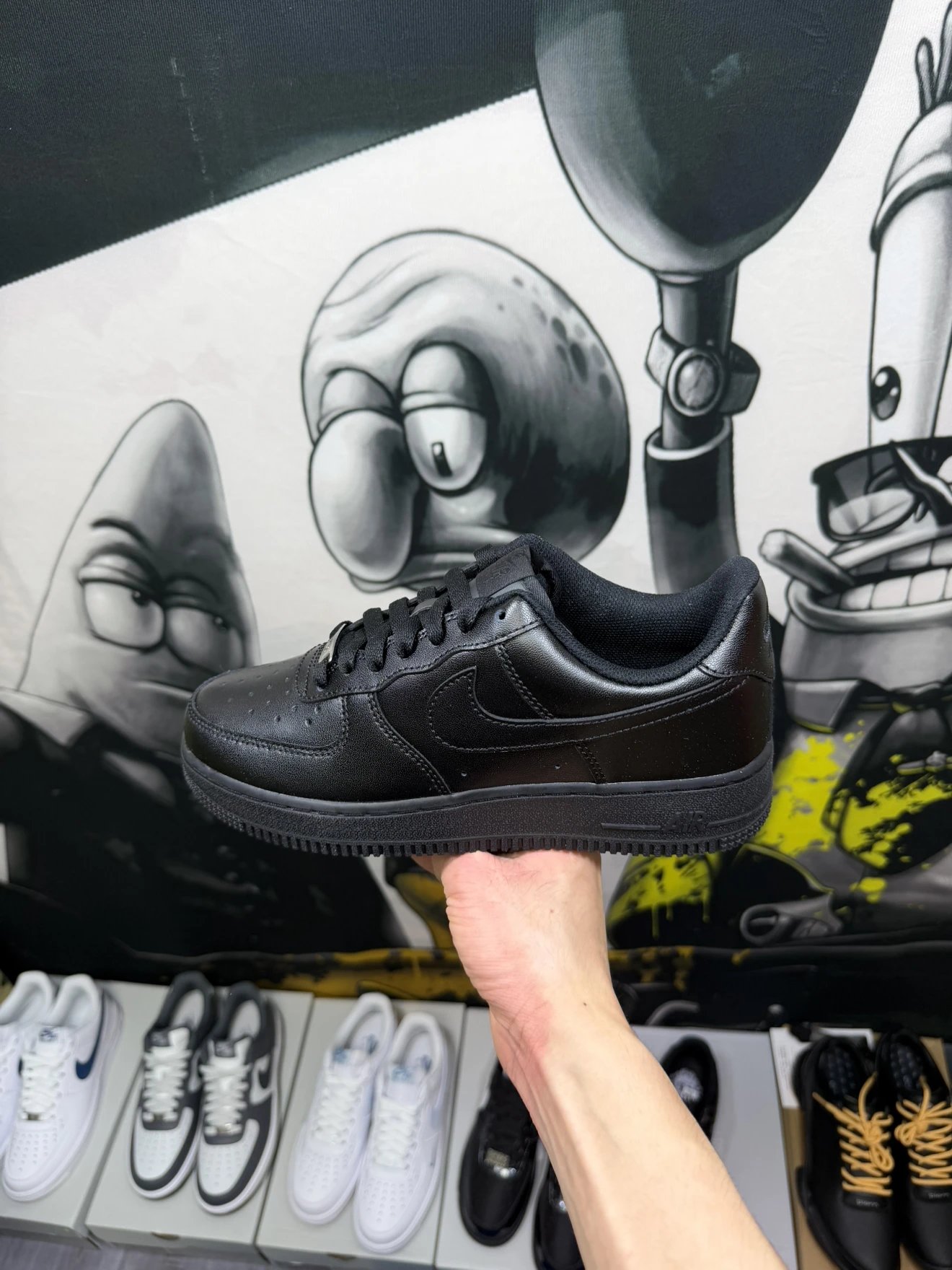 GX Original / Full-Length Zoom Air Sole / Stiff Full-Grain Leather / Tank-Tread Sole / Double Steel-Stamped Insole / Original Last & Board Development / Brushed Inner / Double-Stitched Reinforcement – N/K Air Force 1 '07 Low Black Knight Casual Skate Shoes
