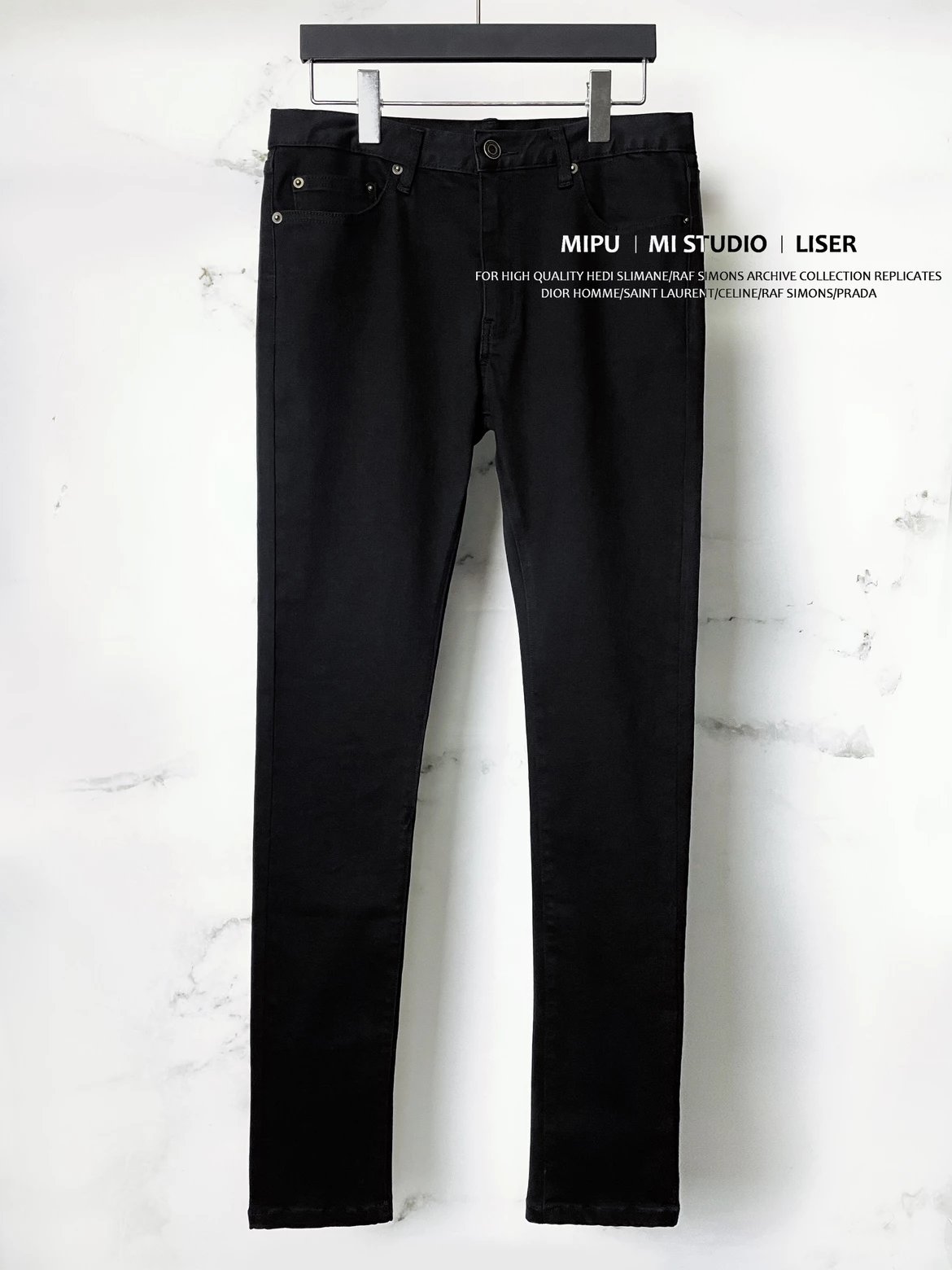 MIPU Home S Home Style Black Basic Bull Real Shot