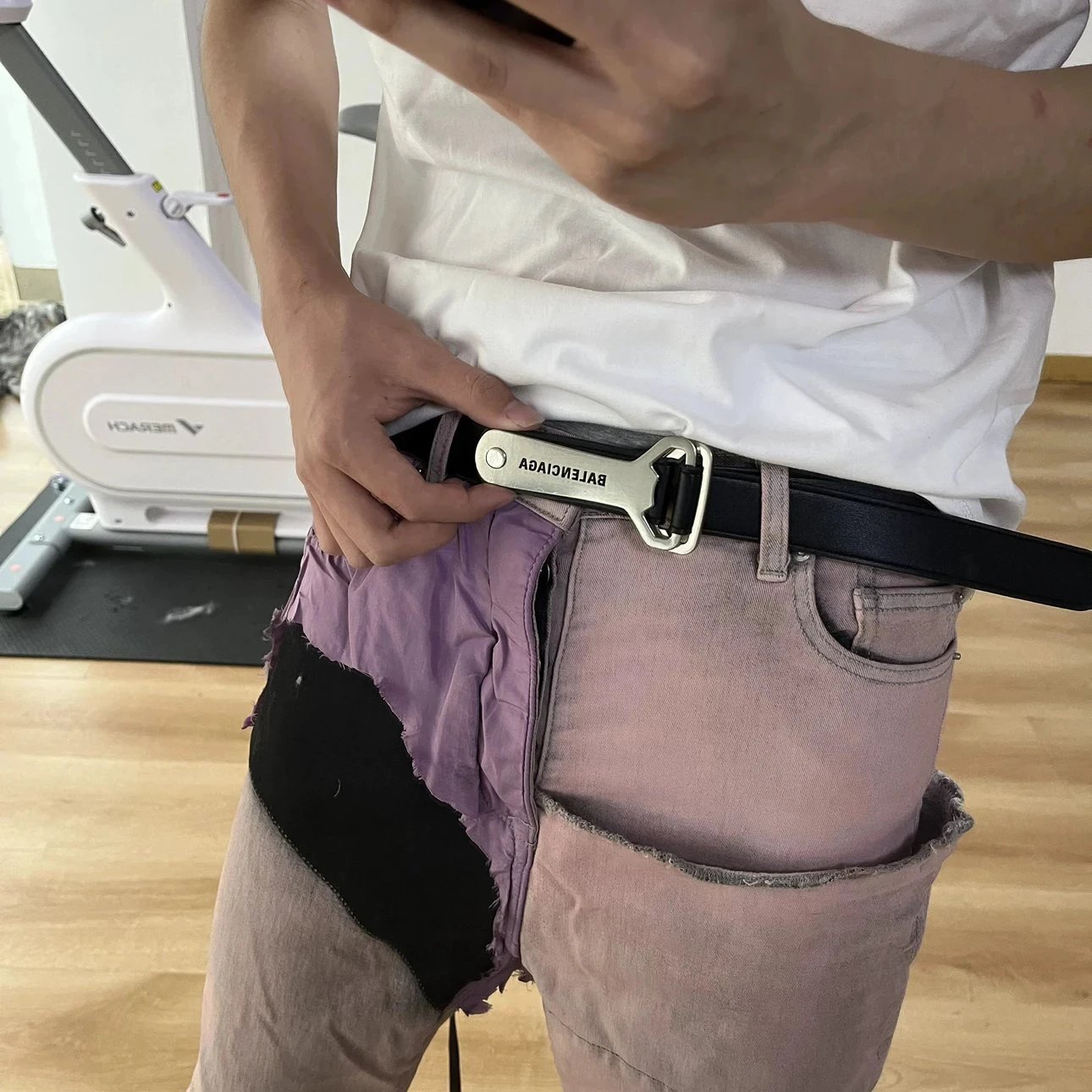 Welfare price Paris BA bottle opener belt with all steel stamp details in place 🍑 129 same origin batch