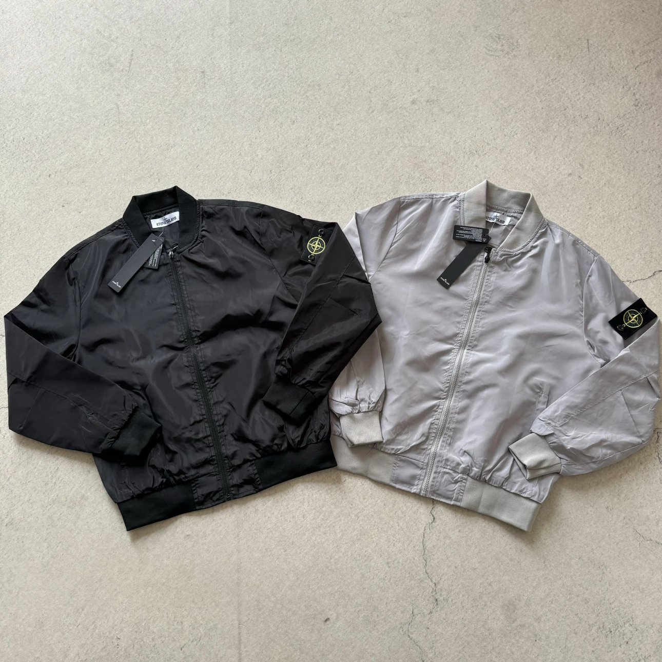 【 GM Welfare 】 Stone D Functional Nylon Baseball Jacket Coat High Density Compass Embroidery Customized Logo Zipper, Button Three Mark Full