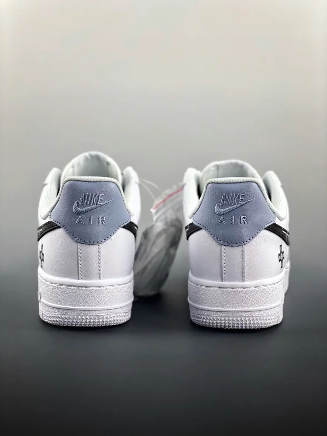Nike Sneakers Air Force 1 low-top with graphic Swoosh designs product detail image 15