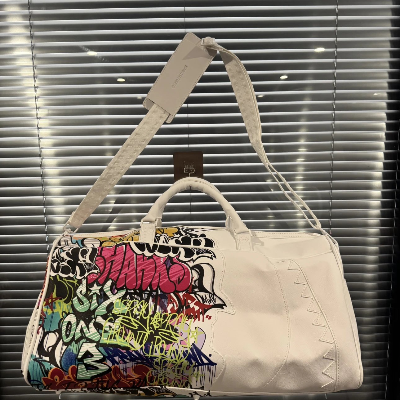 SPRAYGROUND SG Shark Large Logo Shark Graffiti Bucket Bag Fashion Classic PVC Backpack Unisex Couple