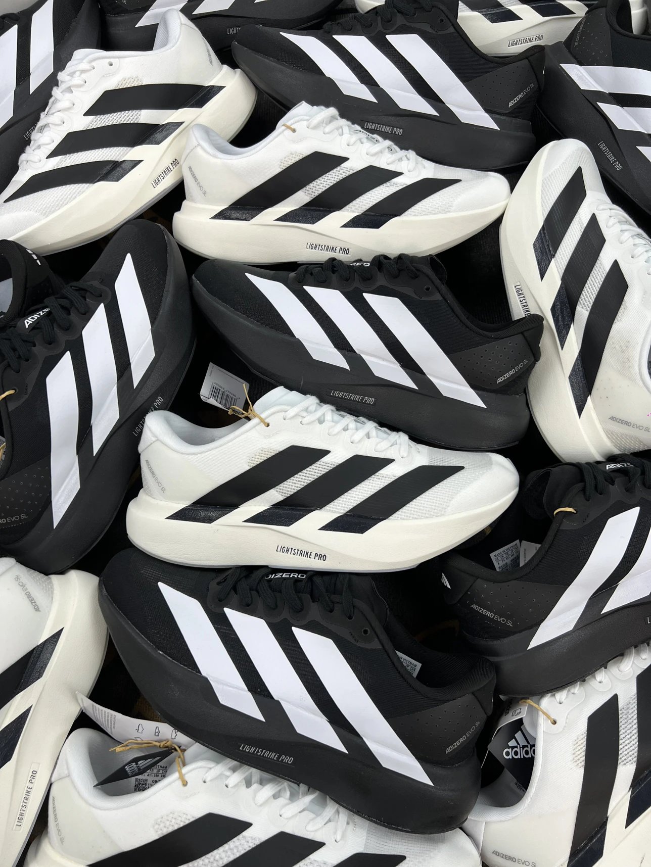 【 TO1 Ceiling Overseas Purchasing Designated Version 】 Sold Out No Complete Palm Carbon Column Gatt Imported Ma Brand Rubber Sole Evo SL Sports Comfortable Shock Absorbent Wear resistant Low cut Running Shoes
