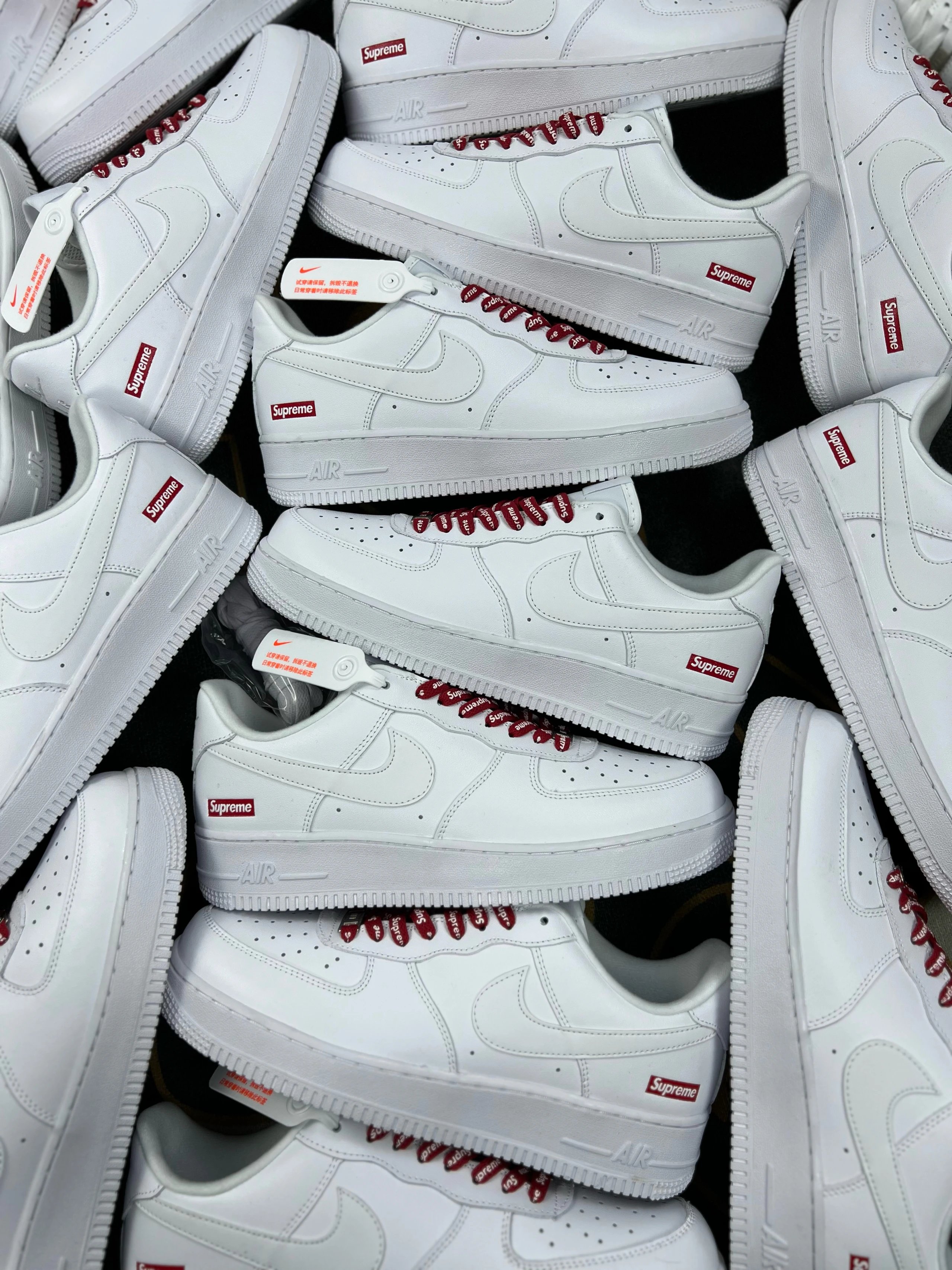 [Long-term supply advantage, ultra-high cost performance] Original version AF1 Air Force 1 Supreme collaboration, split leather, neat stitching, casual sports sneakers, unisex