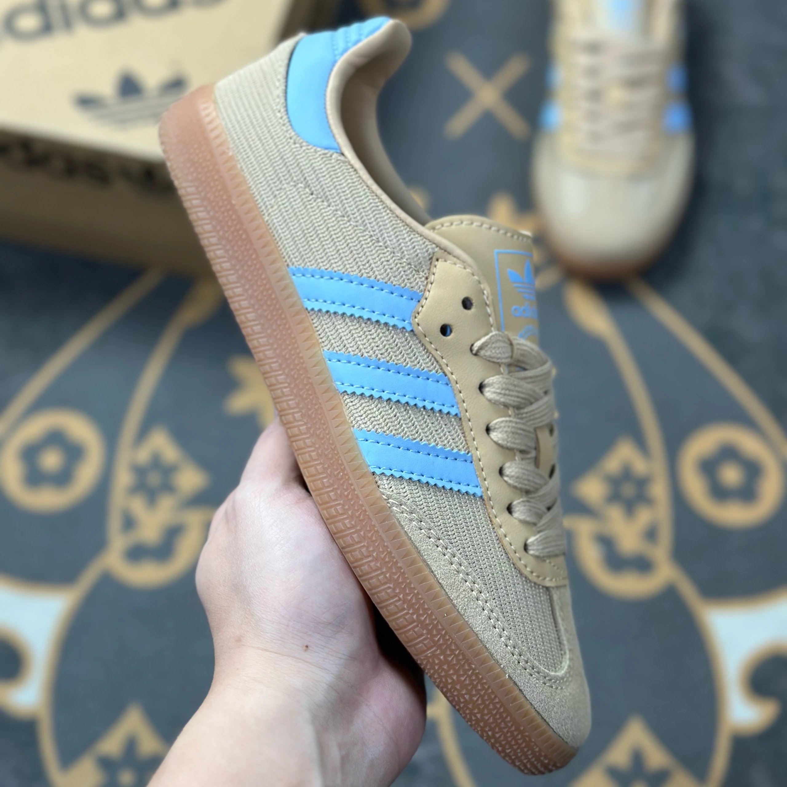 Khaki blue