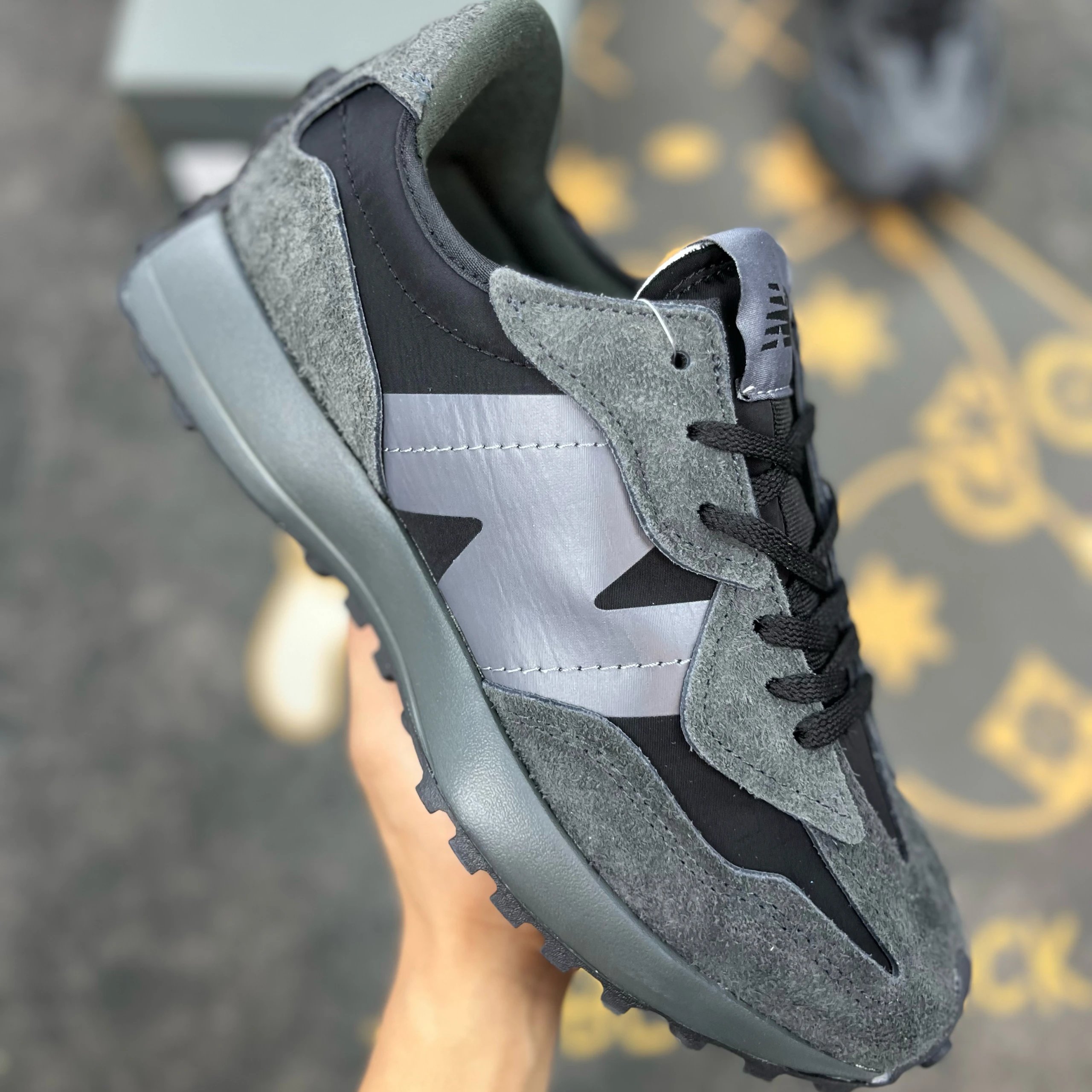 U327WCD Technology Sense Black Grey