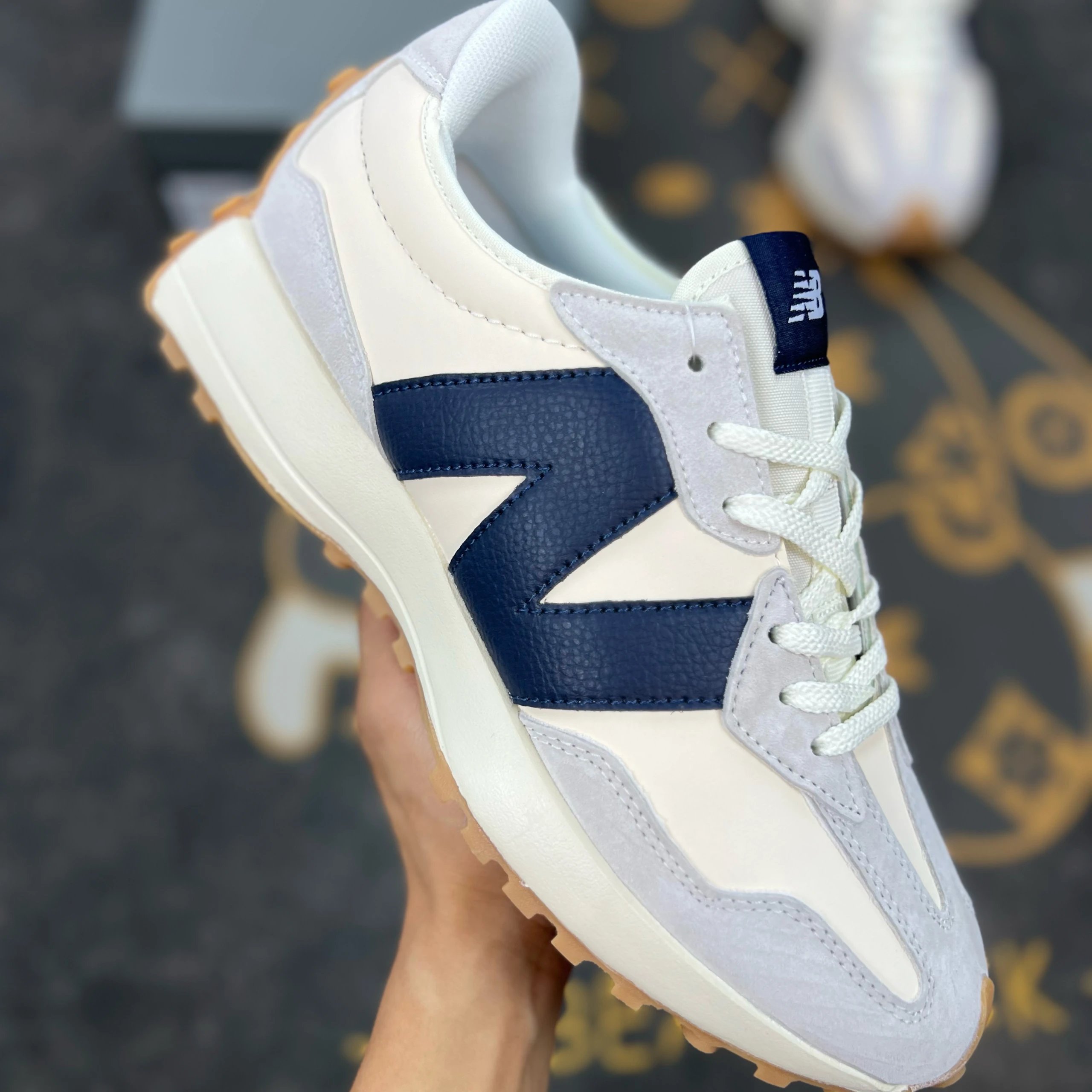 WS327KB gray white navy blue