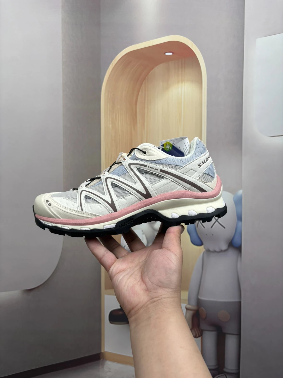 优势现货/ XT-Quest 舒适 织物 耐磨 减震包裹性支撑 低帮 户外功能鞋 男女同款 米白粉